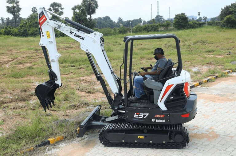 desi-machines-bobcat-excavator-e37extra-hd-featured